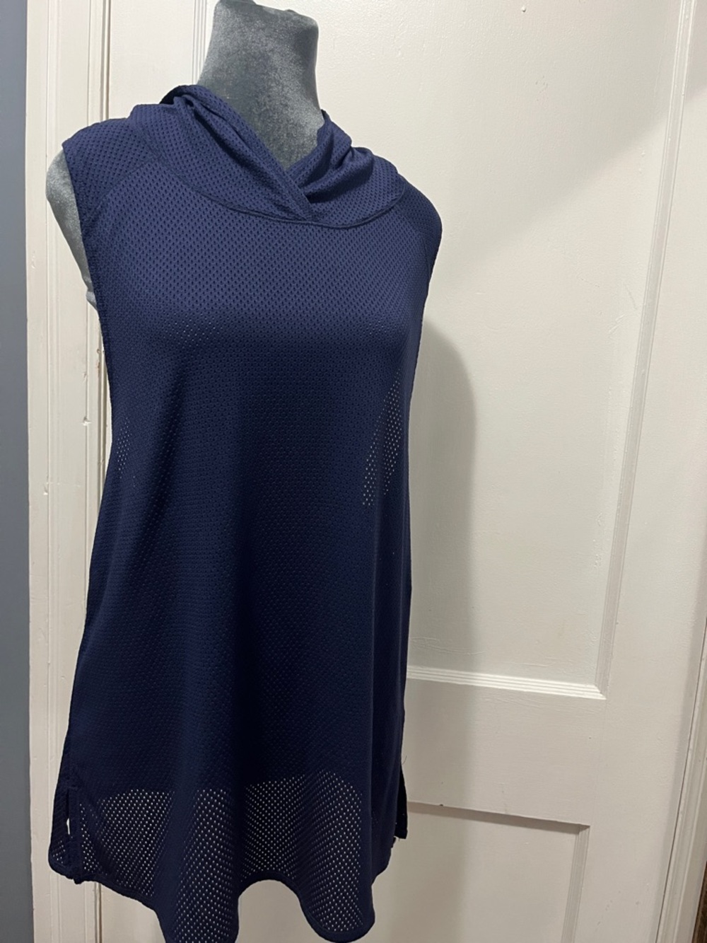 CALIA BY CARRIE UNDERWOOD Sleeveless Navy Hooded Mesh Tunic LARGE #921